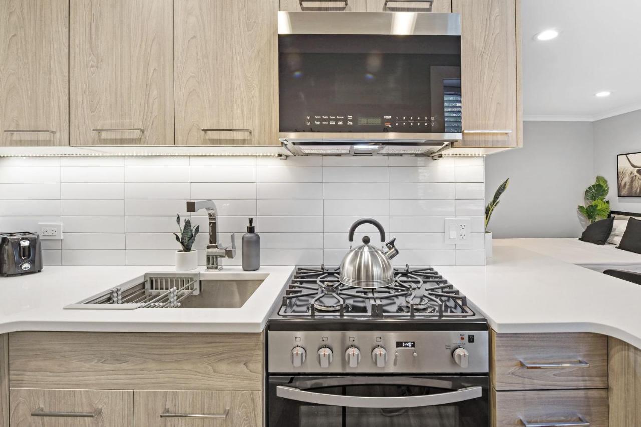 Sophisticated Studio Apartment With Modern Kitchen - Oakdale Od2 Rep Chicago Exterior photo